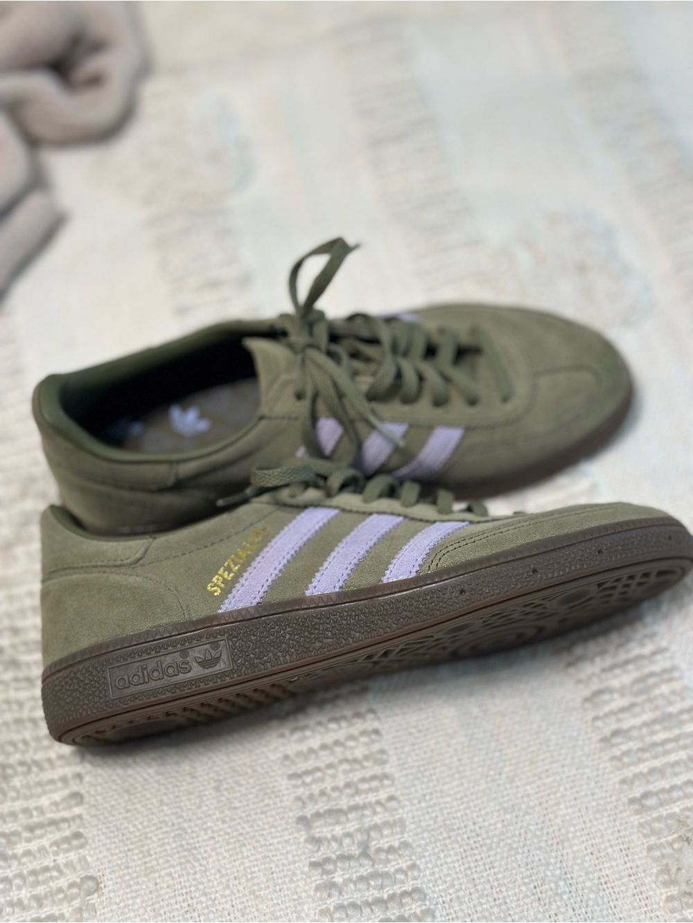 Adidas handball spezial Olive Green Suede Women's Sneakers with bluish/ violet - Picture 3 of 6